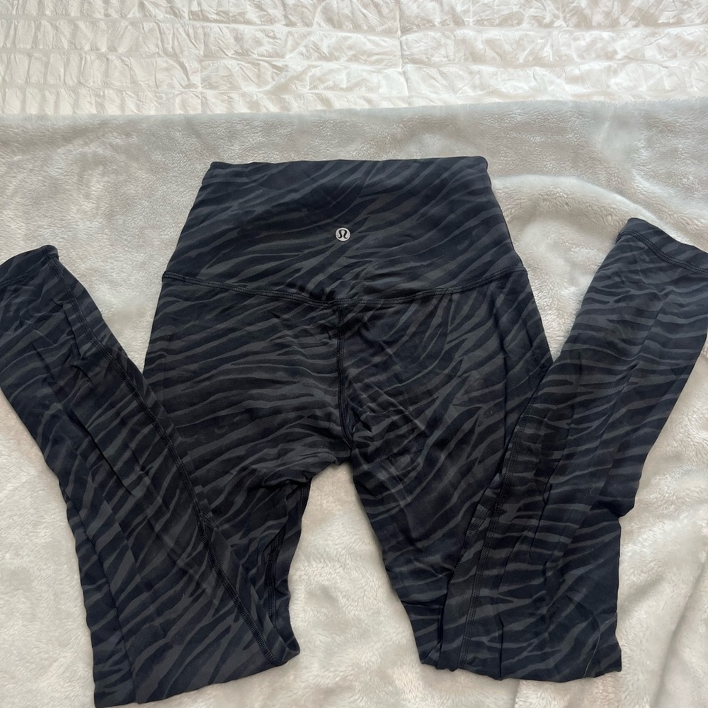 Lululemon Athletica Align Patterned Leggings 🦓